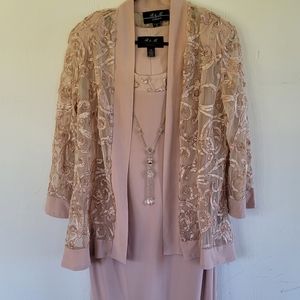 Mother's of the bride/groom dress